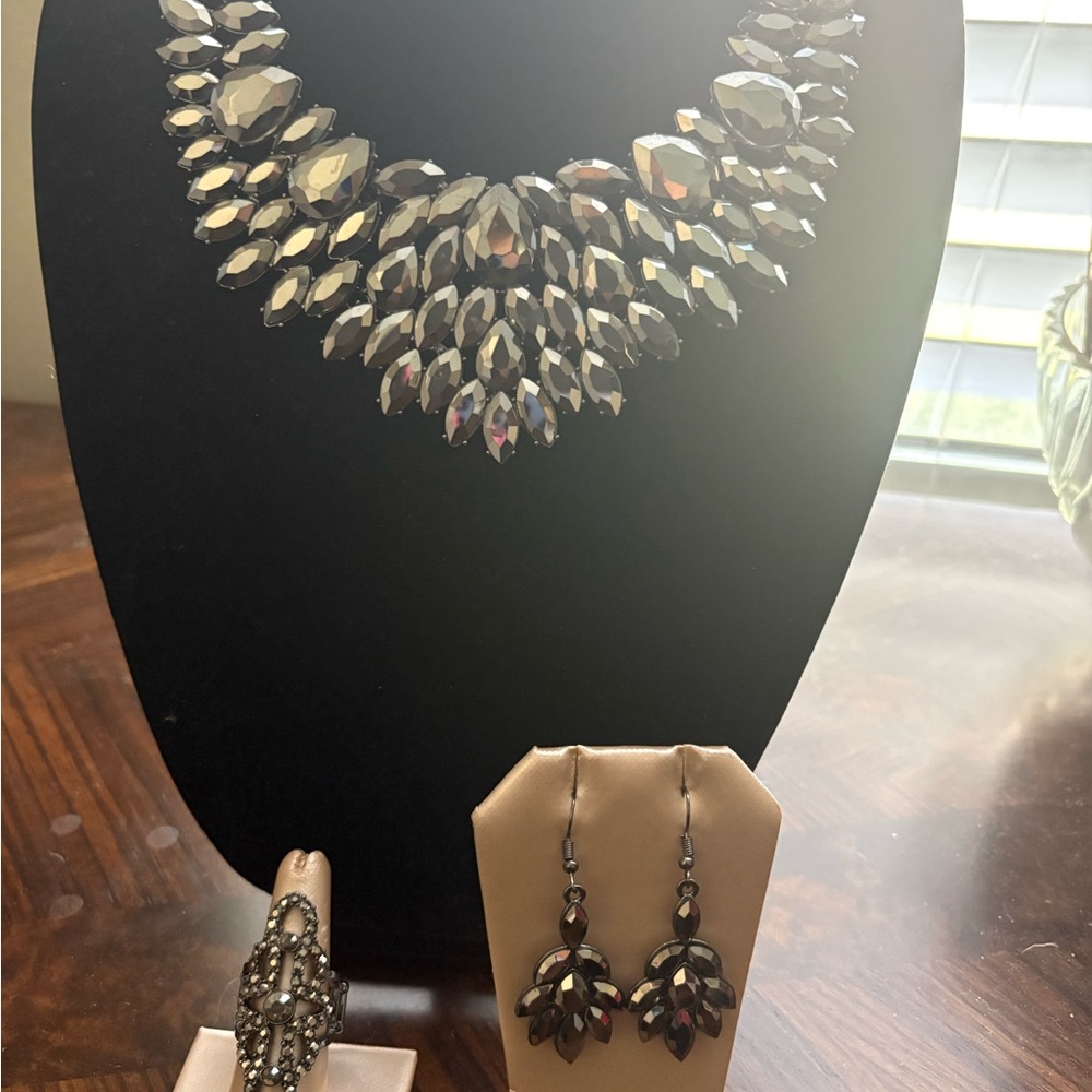 Statement Gray Crystal Necklace and Earring Set - Women Jewelry